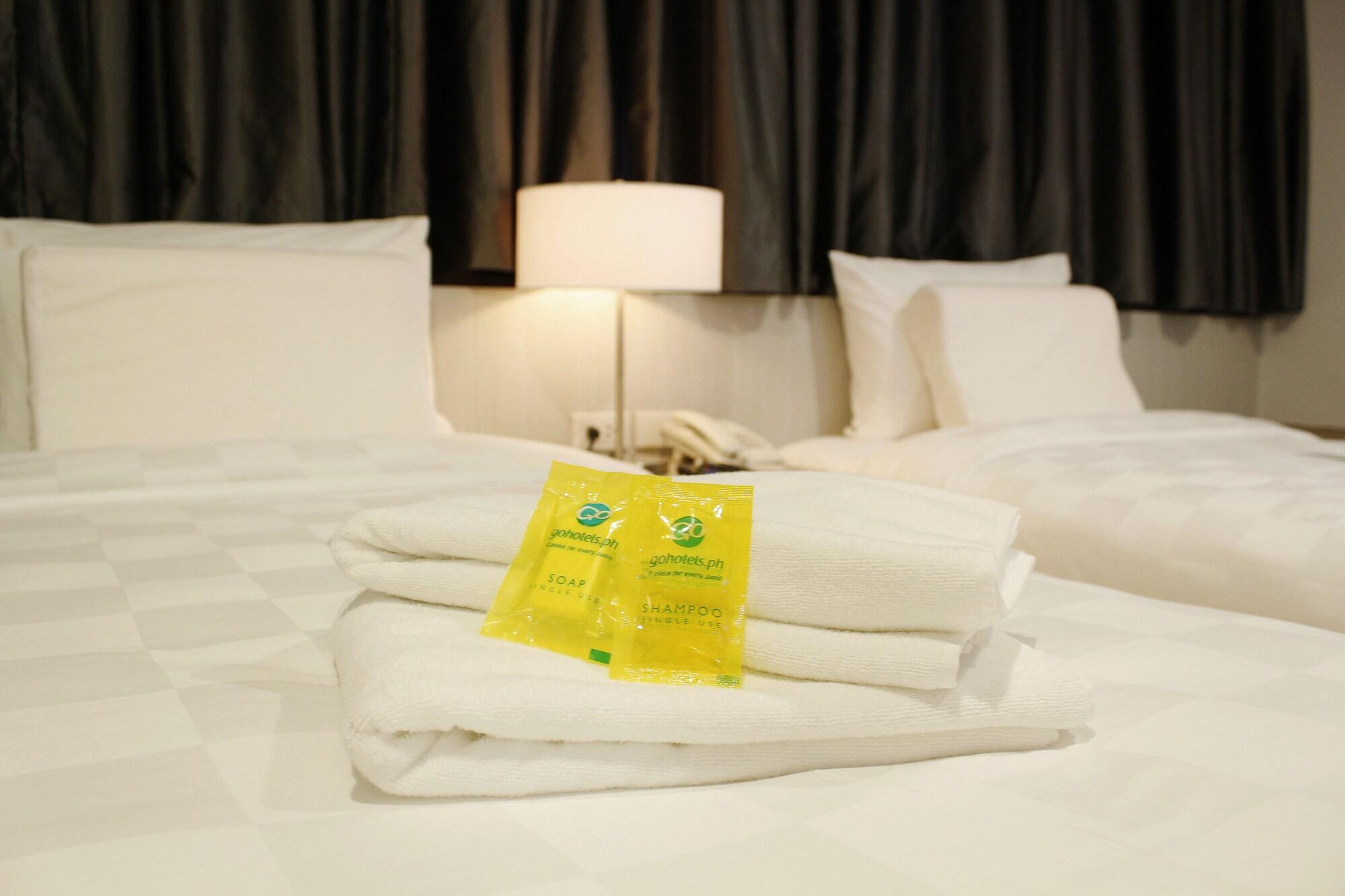 โกโฮเต็ล ดูมากวยเต Hotel Dumaguete City ภายนอก รูปภาพ