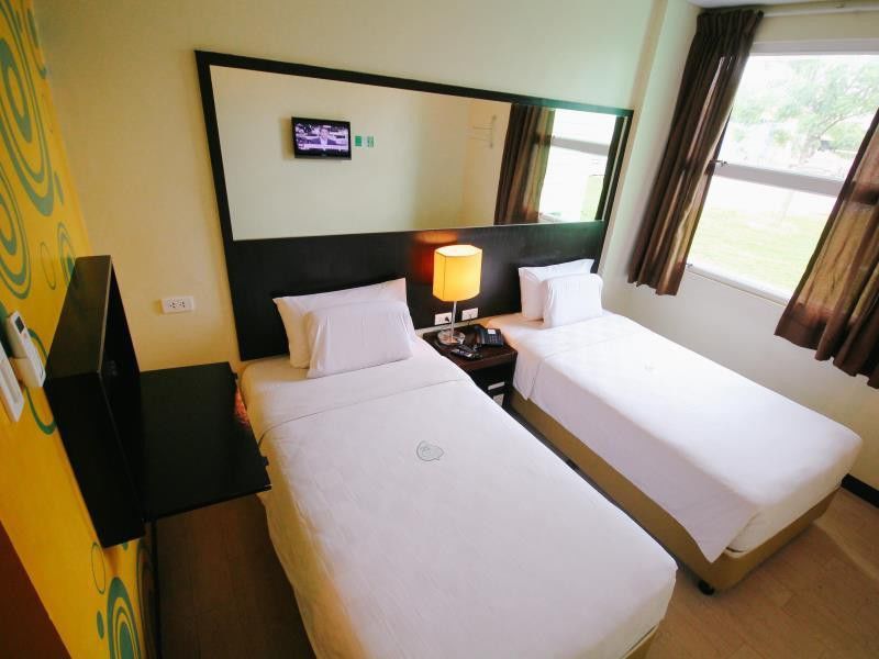 โกโฮเต็ล ดูมากวยเต Hotel Dumaguete City ภายนอก รูปภาพ