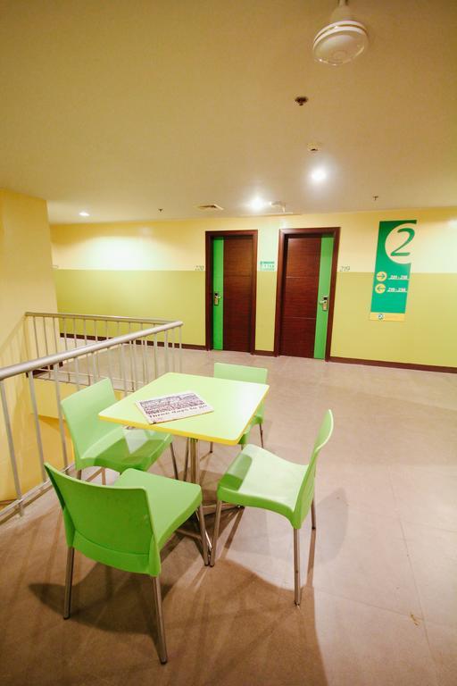 โกโฮเต็ล ดูมากวยเต Hotel Dumaguete City ภายนอก รูปภาพ